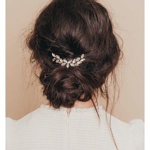 Olive & Piper silver hair piece NWT